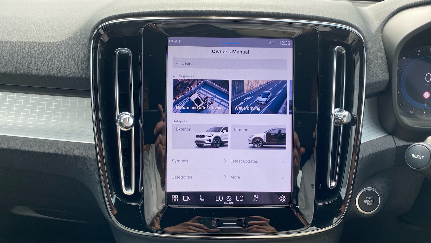 Used Volvo XC40 2023 for sale - 75726756: Photo 42