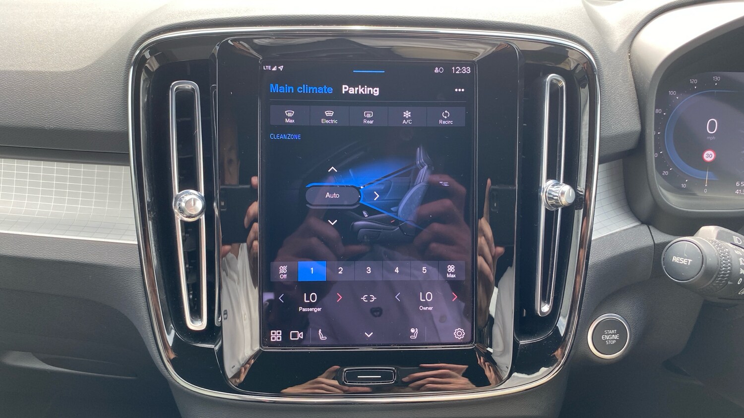 Used Volvo XC40 2023 for sale - 75726756: Photo 43