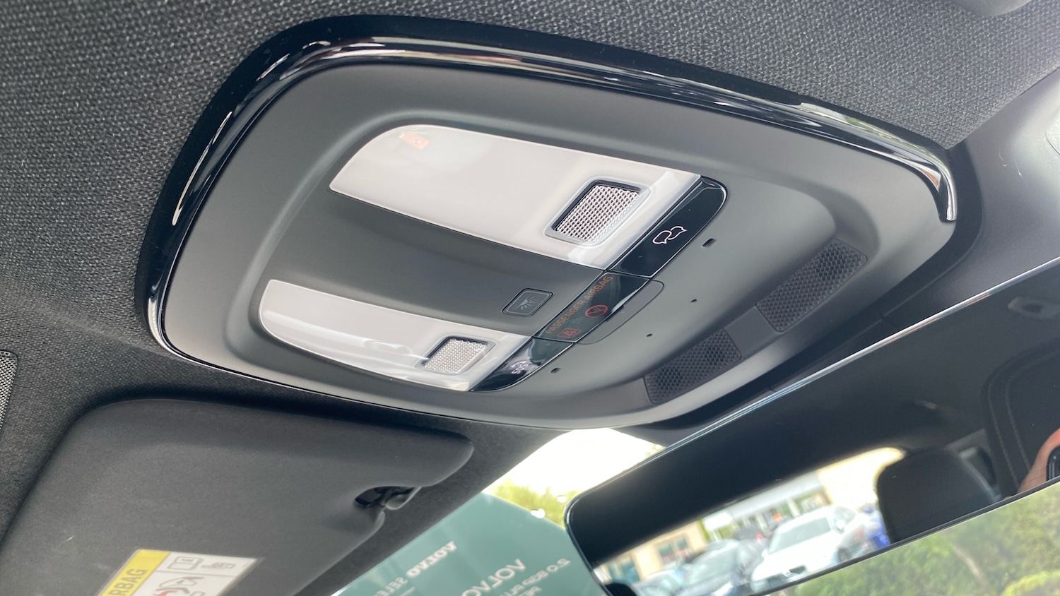 Used Volvo XC40 2023 for sale - 75726756: Photo 44