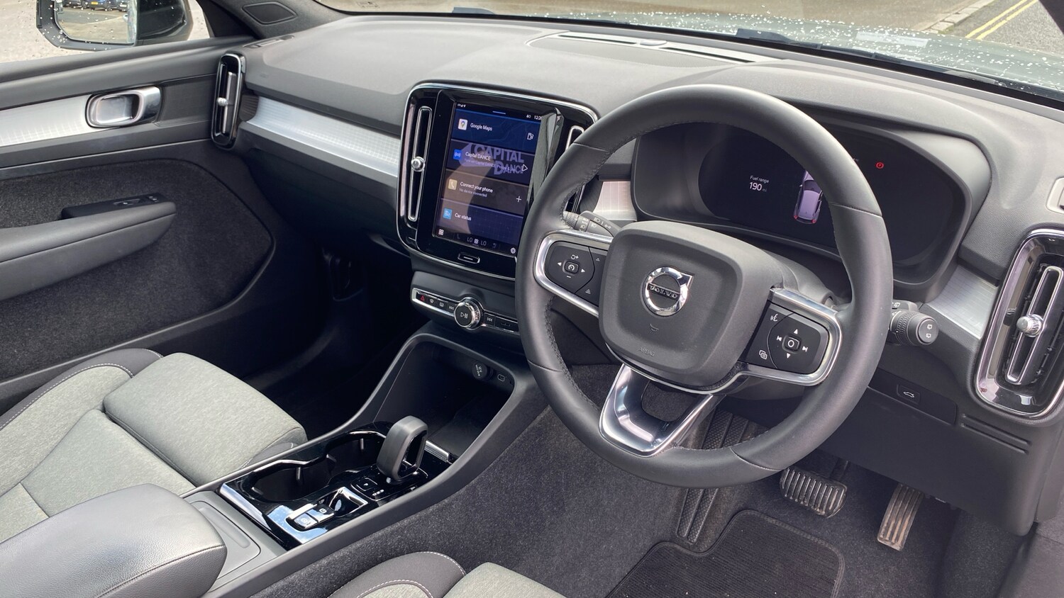 Used Volvo XC40 2023 for sale - 75726756: Photo 5