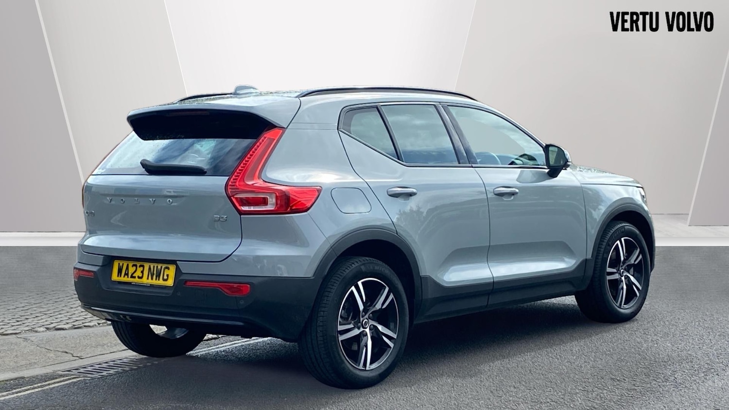 Used Volvo XC40 2023 for sale - 75726756: Photo 7