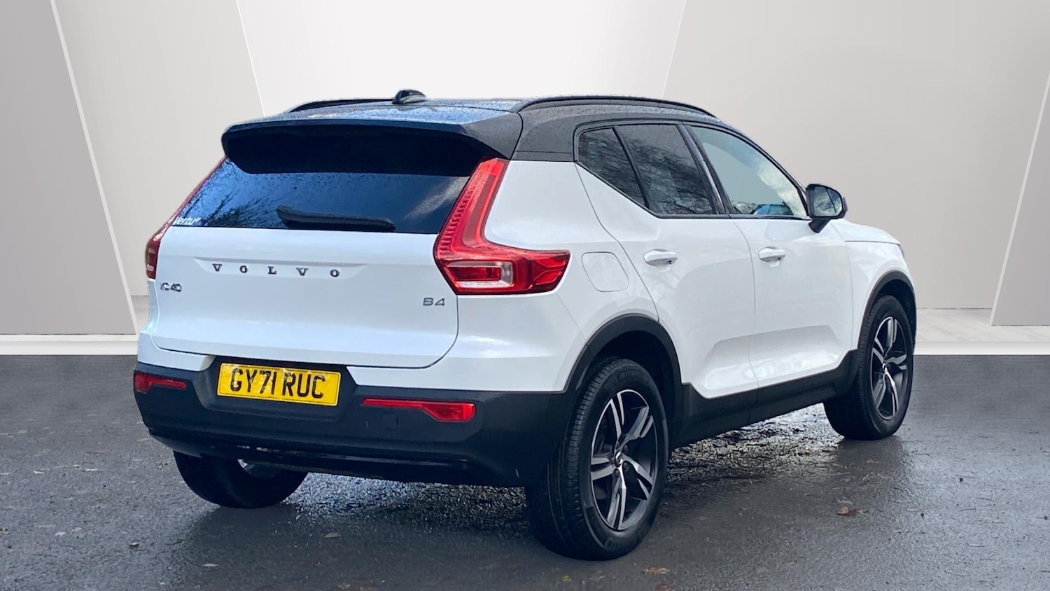 Used Volvo XC40 2021 for sale - 76653194: Photo 2