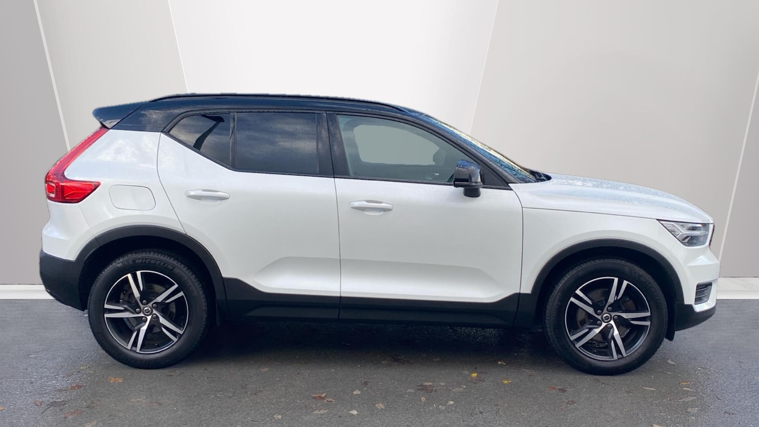 Used Volvo XC40 2021 for sale - 76653194: Photo 3