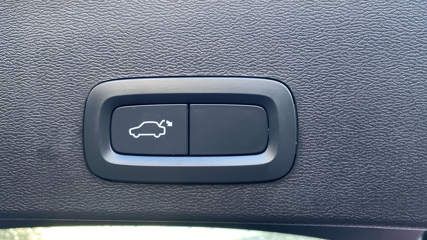 Used Volvo XC40 2021 for sale - 76653194: Photo 35