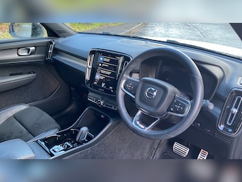 Used Volvo XC40 2021 for sale - 76653194: Photo