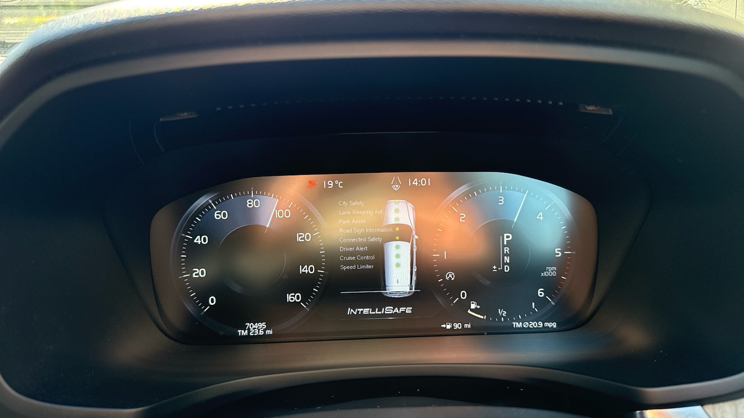 Used Volvo V60 2019 for sale - 76004849: Photo 11