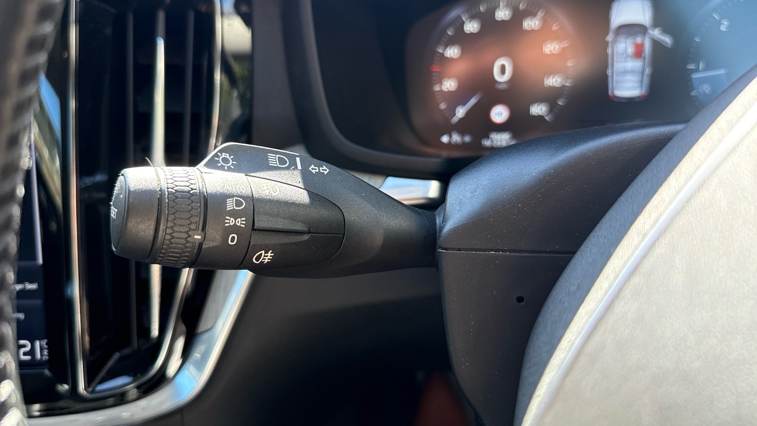 Used Volvo V60 2019 for sale - 76004849: Photo 24