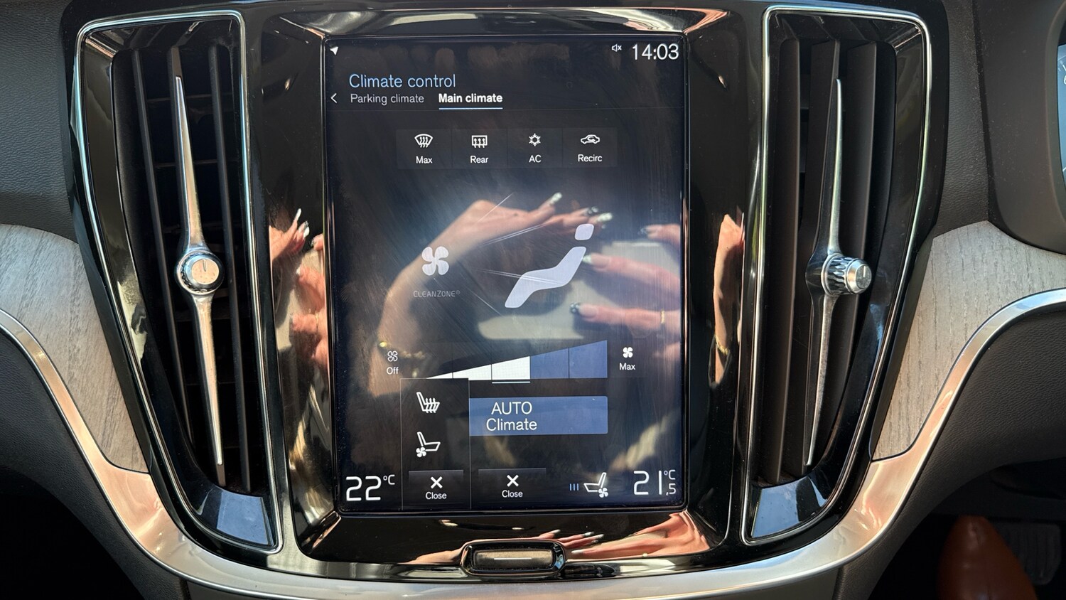 Used Volvo V60 2019 for sale - 76004849: Photo 40