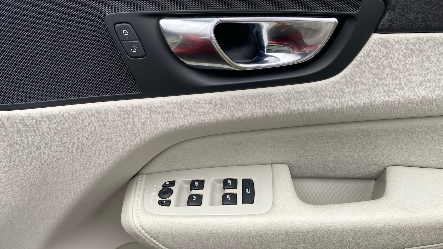 Used Volvo XC60 2021 for sale - 75935222: Photo 15