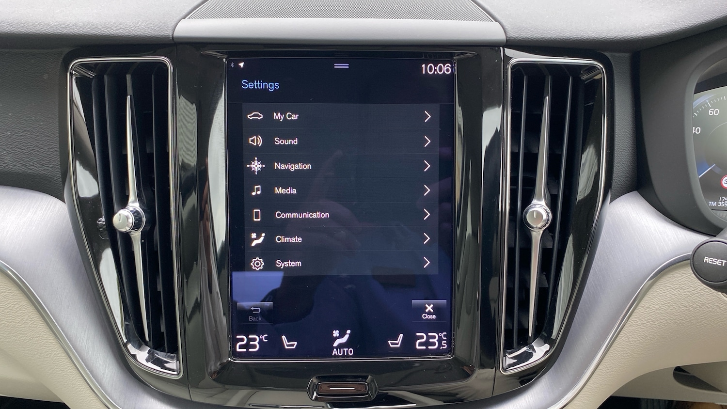 Used Volvo XC60 2021 for sale - 75935222: Photo 38