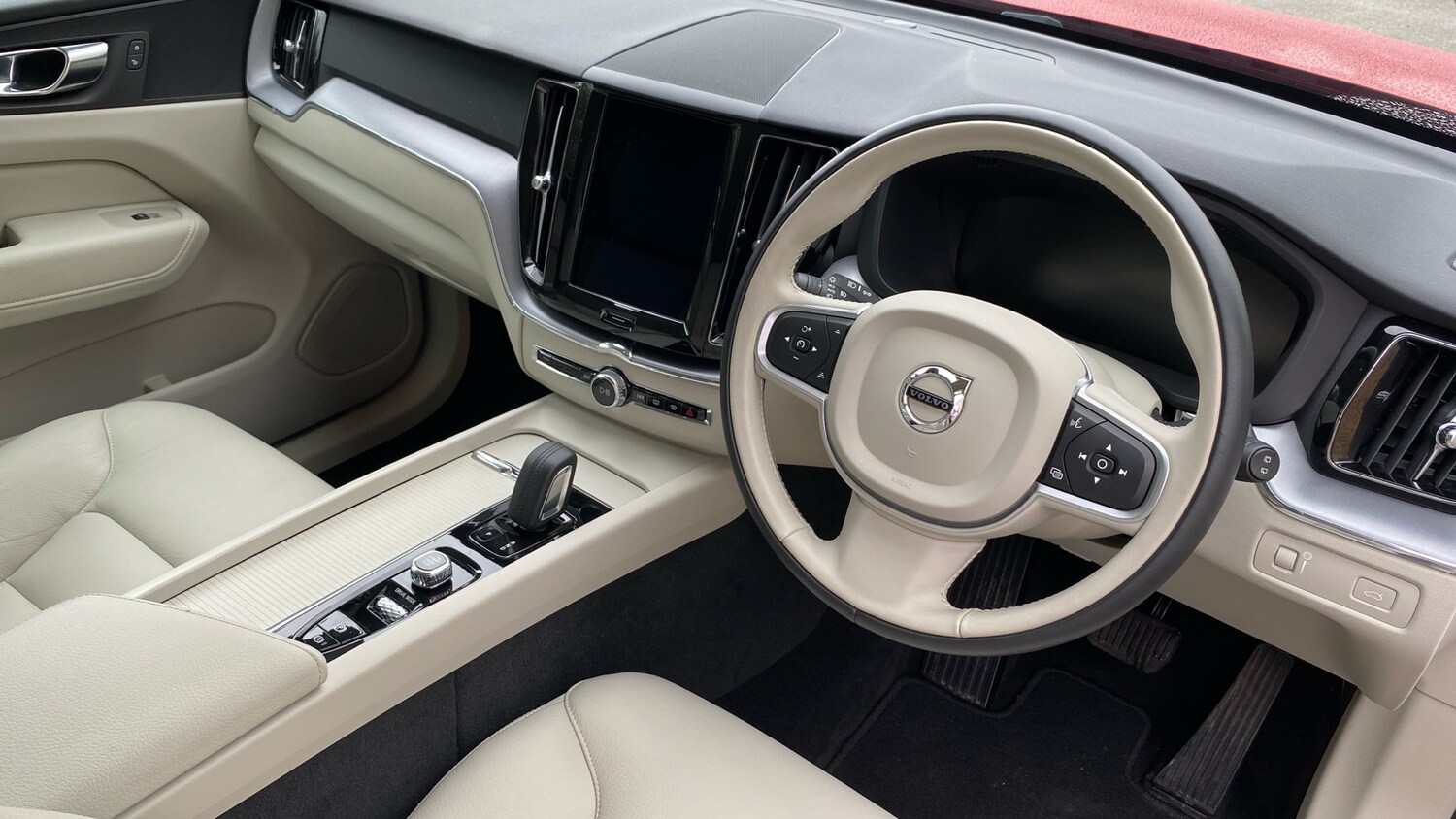 Used Volvo XC60 2021 for sale - 75935222: Photo 5