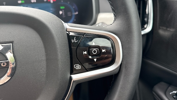 Used Volvo V90 2025 for sale - 75650245: Photo 19