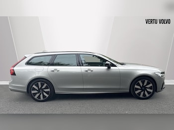 Used Volvo V90 2025 for sale - 75650245: Photo