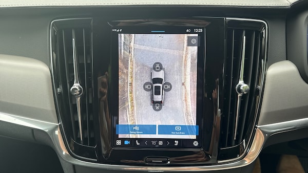 Used Volvo V90 2025 for sale - 75650245: Photo 41