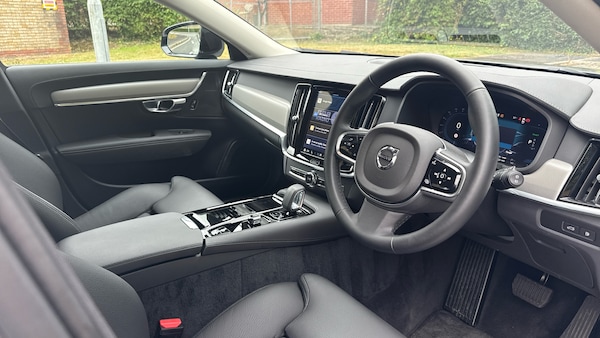 Used Volvo V90 2025 for sale - 75650245: Photo 5