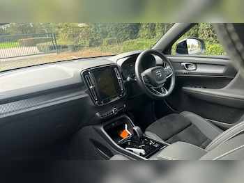 Used Volvo XC40 2024 for sale - 76037513: Photo