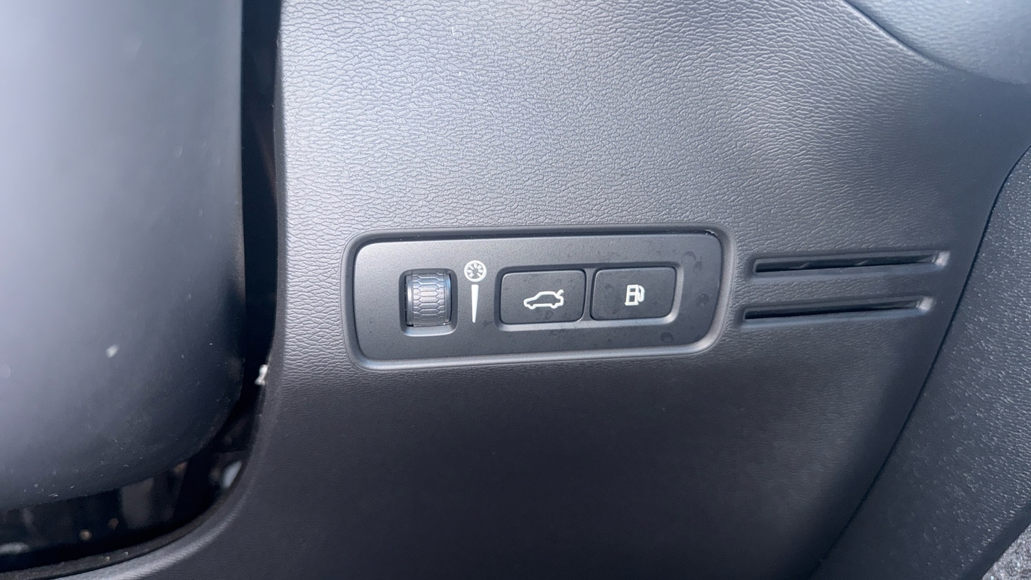 Used Volvo XC40 2022 for sale - 76979670: Photo 27