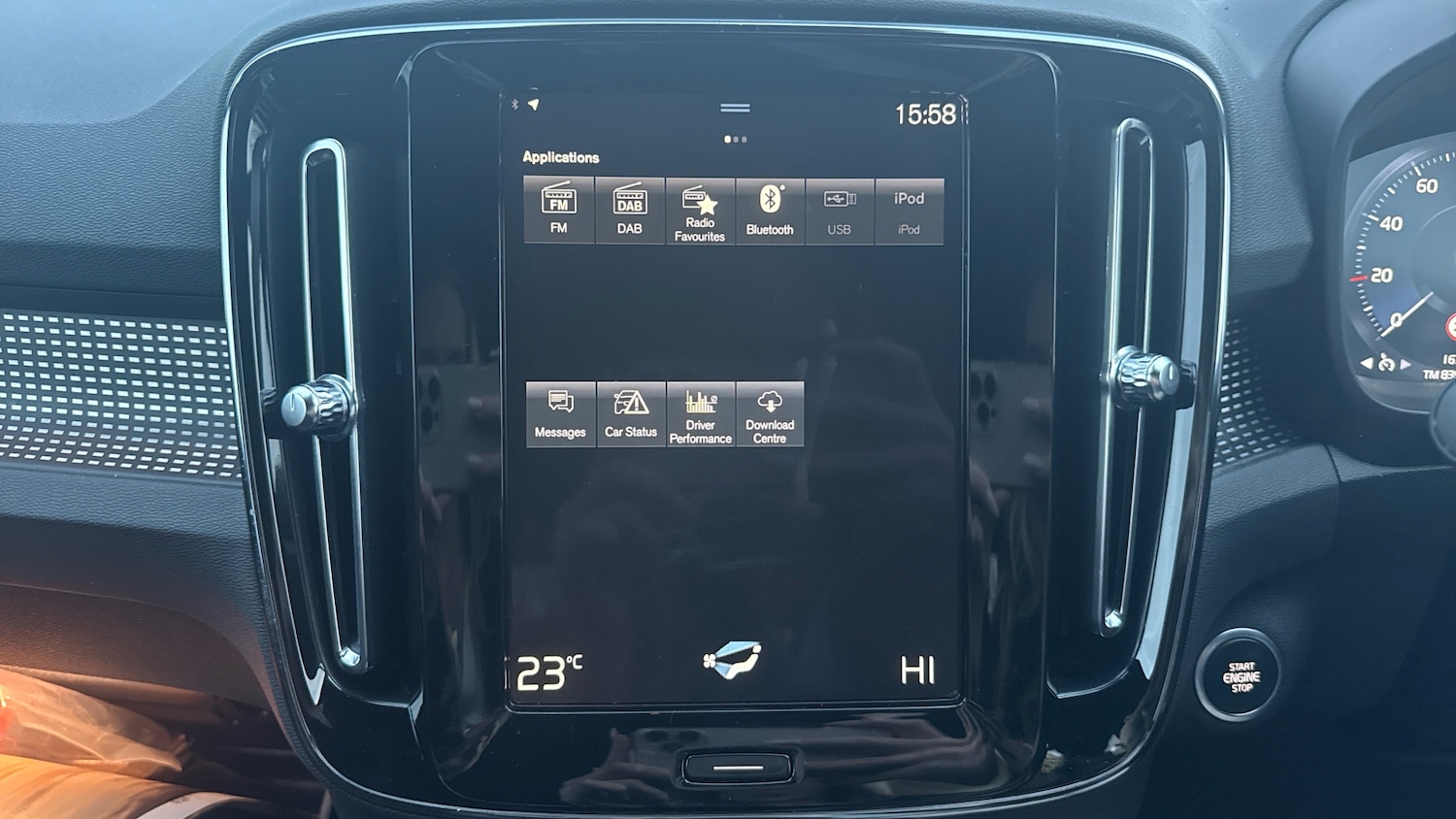 Used Volvo XC40 2022 for sale - 76979670: Photo 28