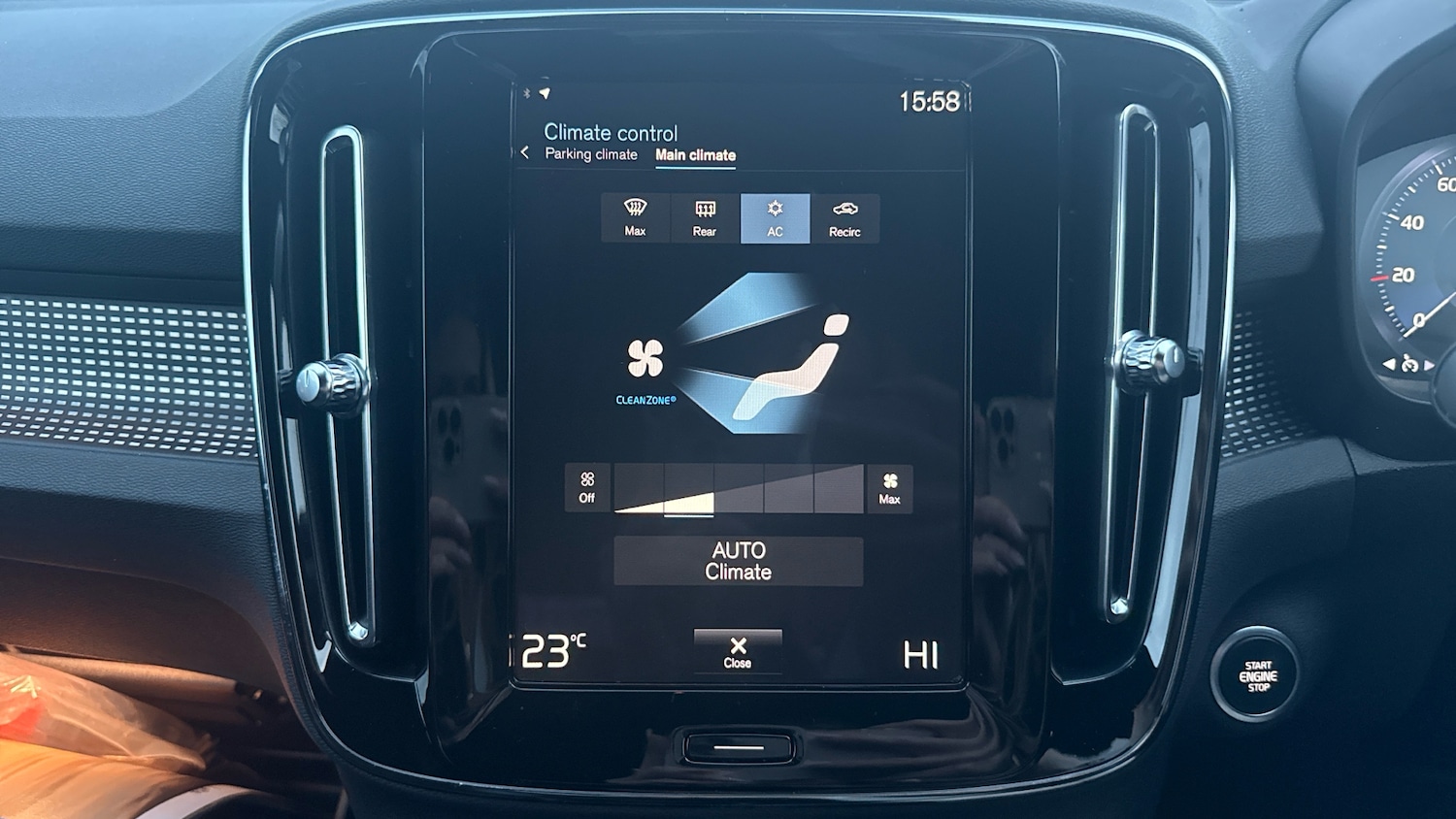 Used Volvo XC40 2022 for sale - 76979670: Photo 29