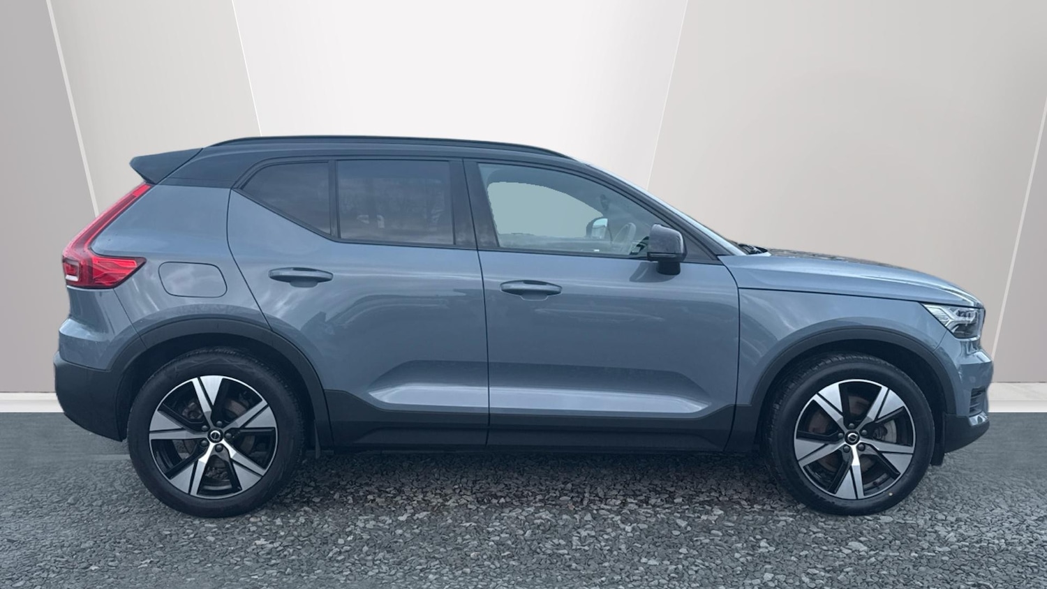 Used Volvo XC40 2022 for sale - 76979670: Photo 3