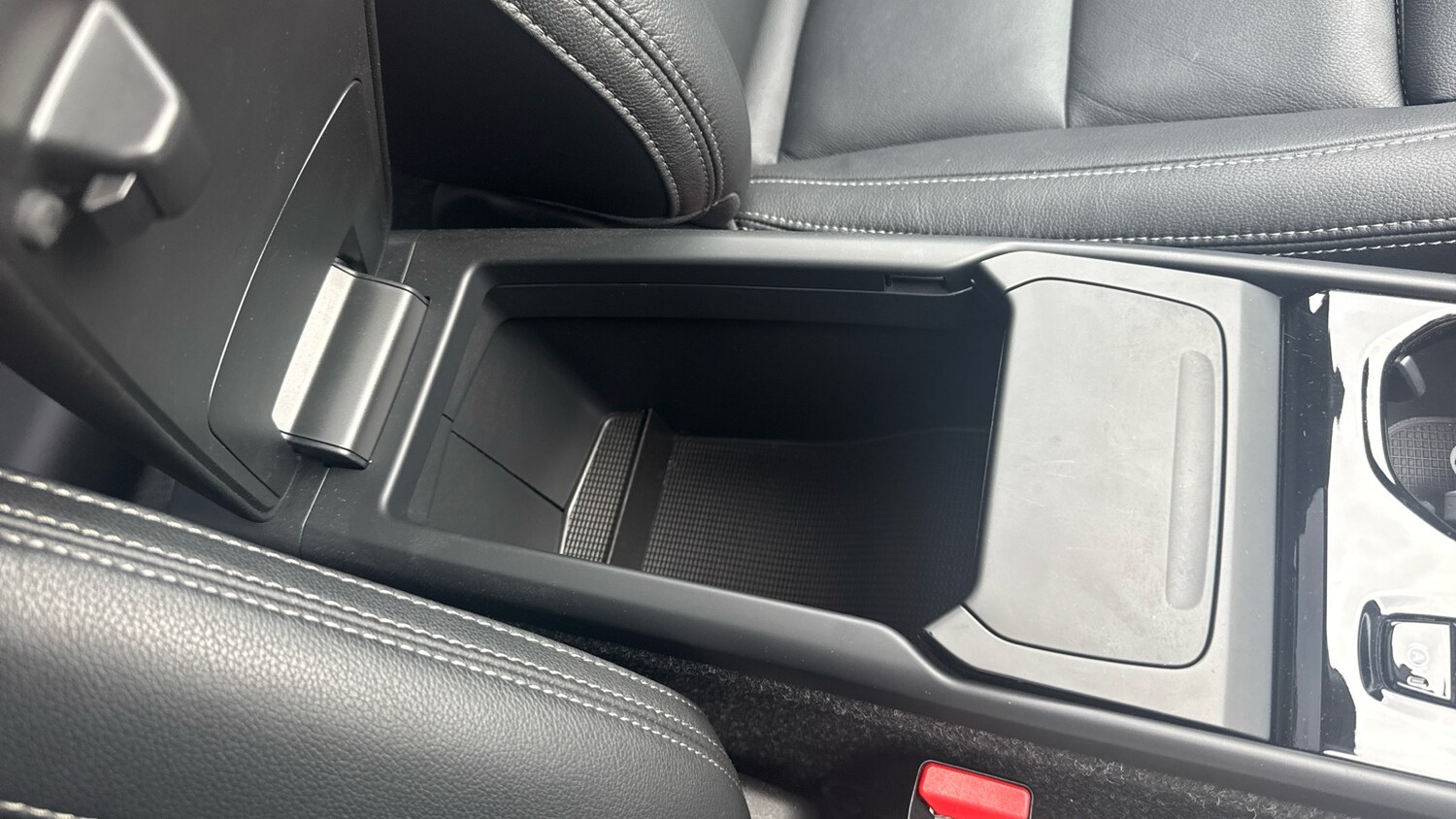 Used Volvo XC40 2025 for sale - 76037521: Photo 36