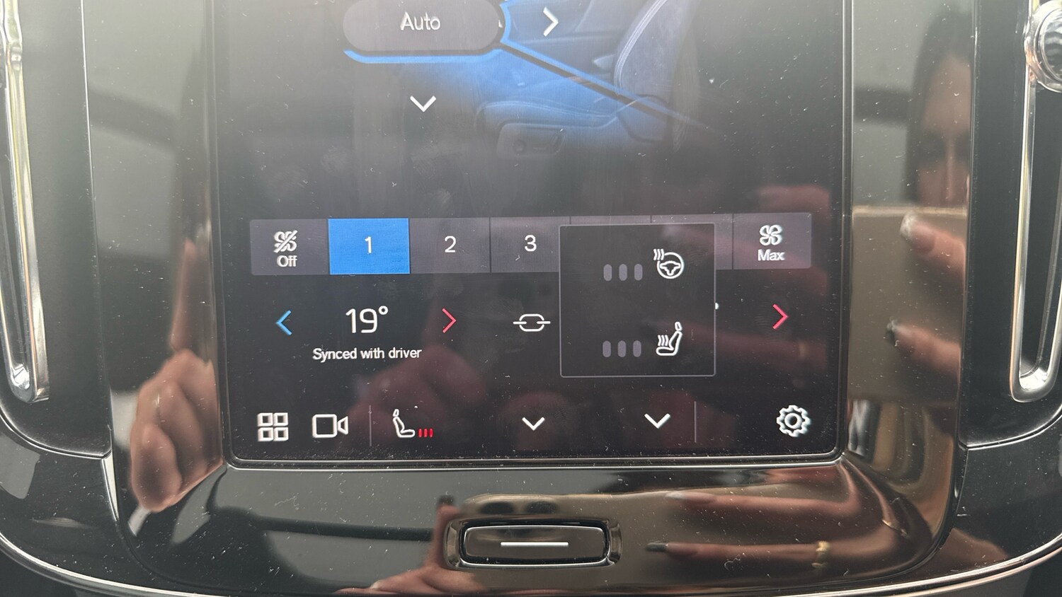 Used Volvo XC40 2025 for sale - 76037521: Photo 38