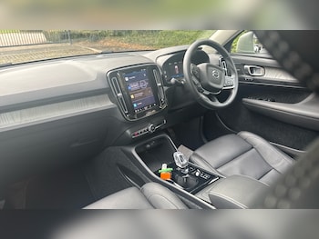 Used Volvo XC40 2025 for sale - 76037521: Photo