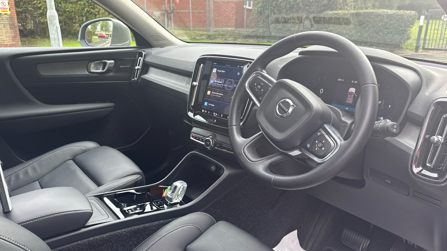 Used Volvo XC40 2025 for sale - 76037521: Photo 5