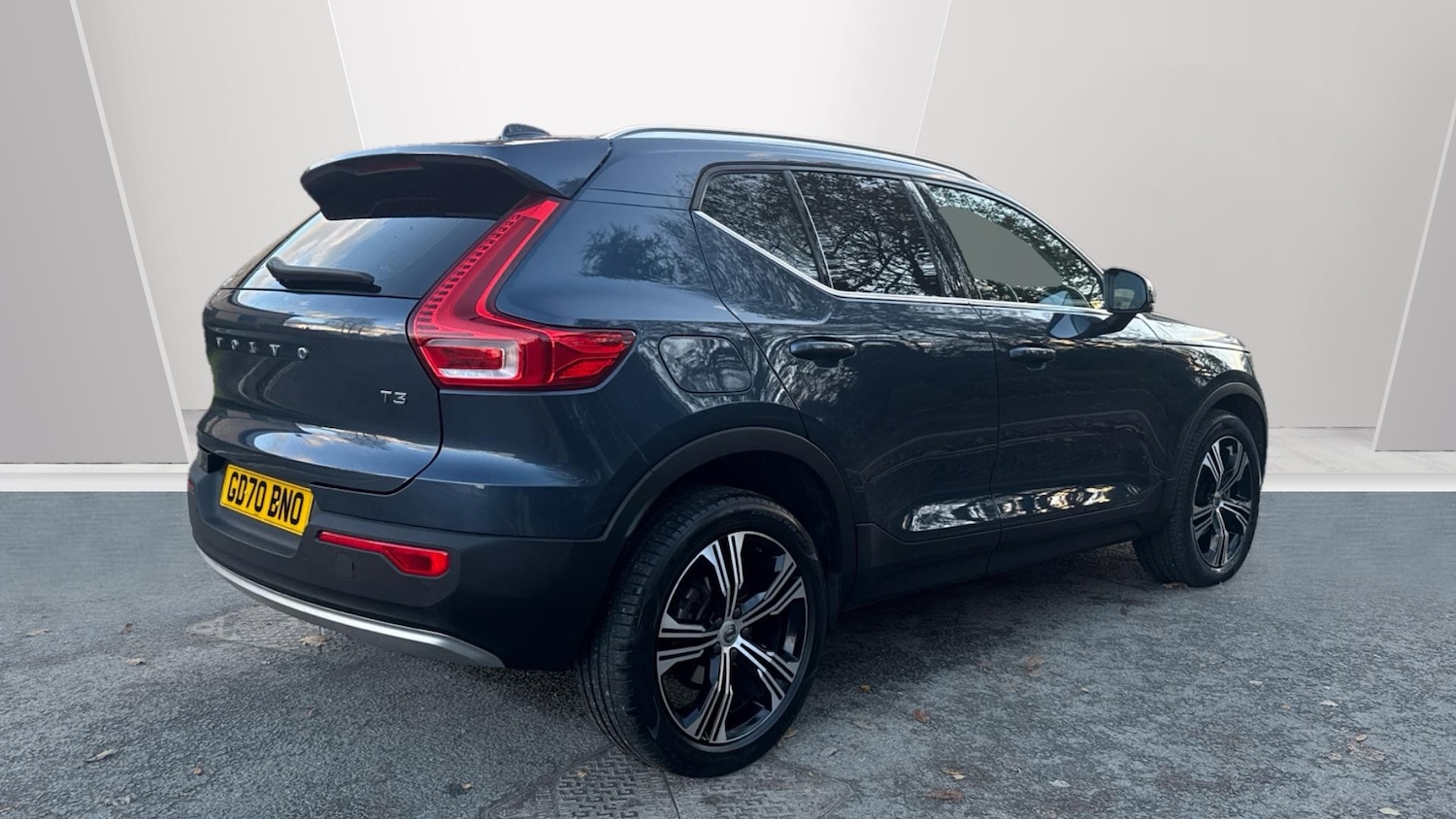 Used Volvo XC40 2020 for sale - 76653183: Photo 2
