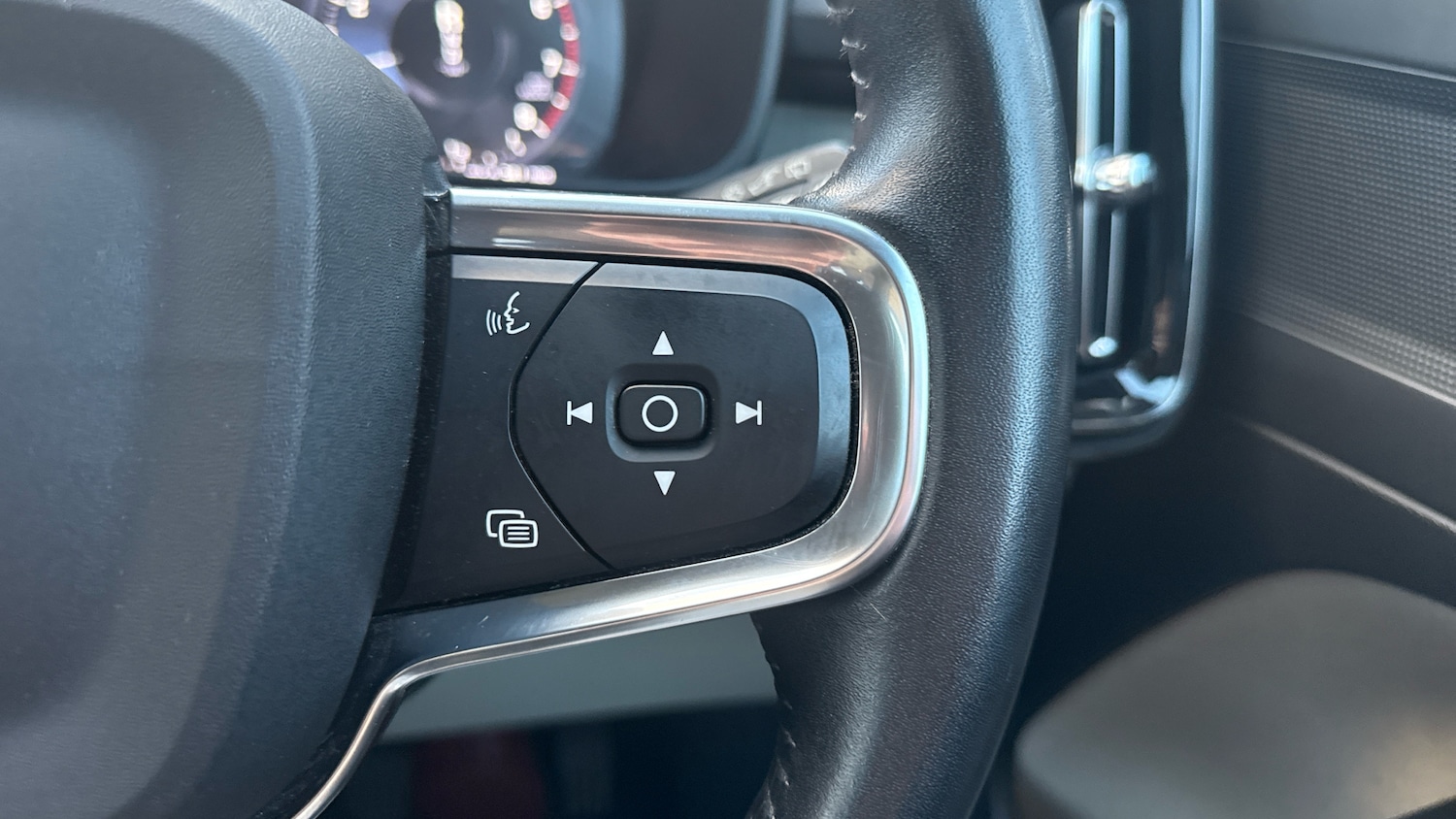 Used Volvo XC40 2020 for sale - 76653183: Photo 20