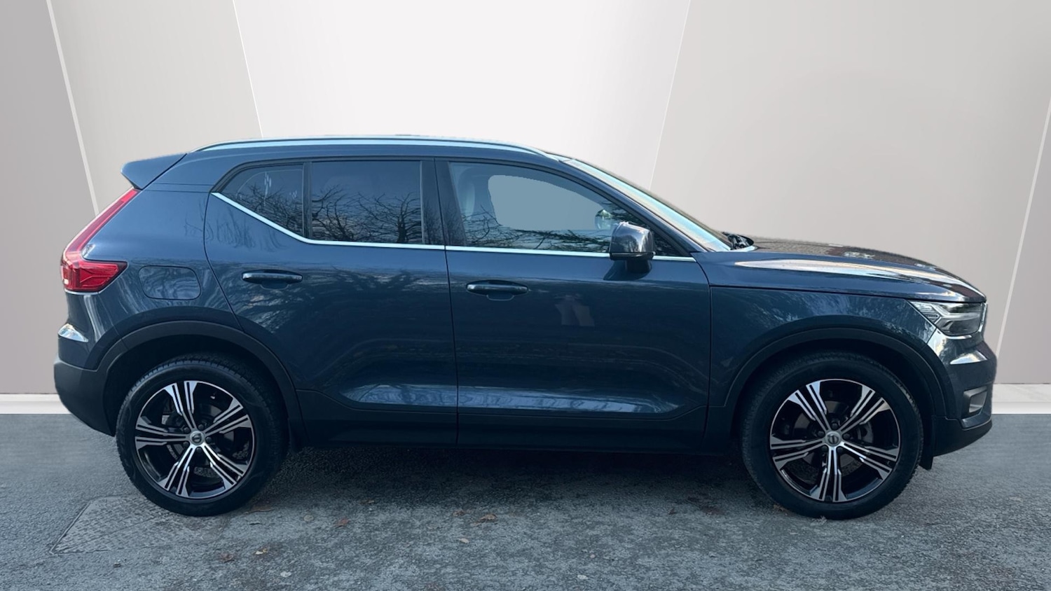 Used Volvo XC40 2020 for sale - 76653183: Photo 3