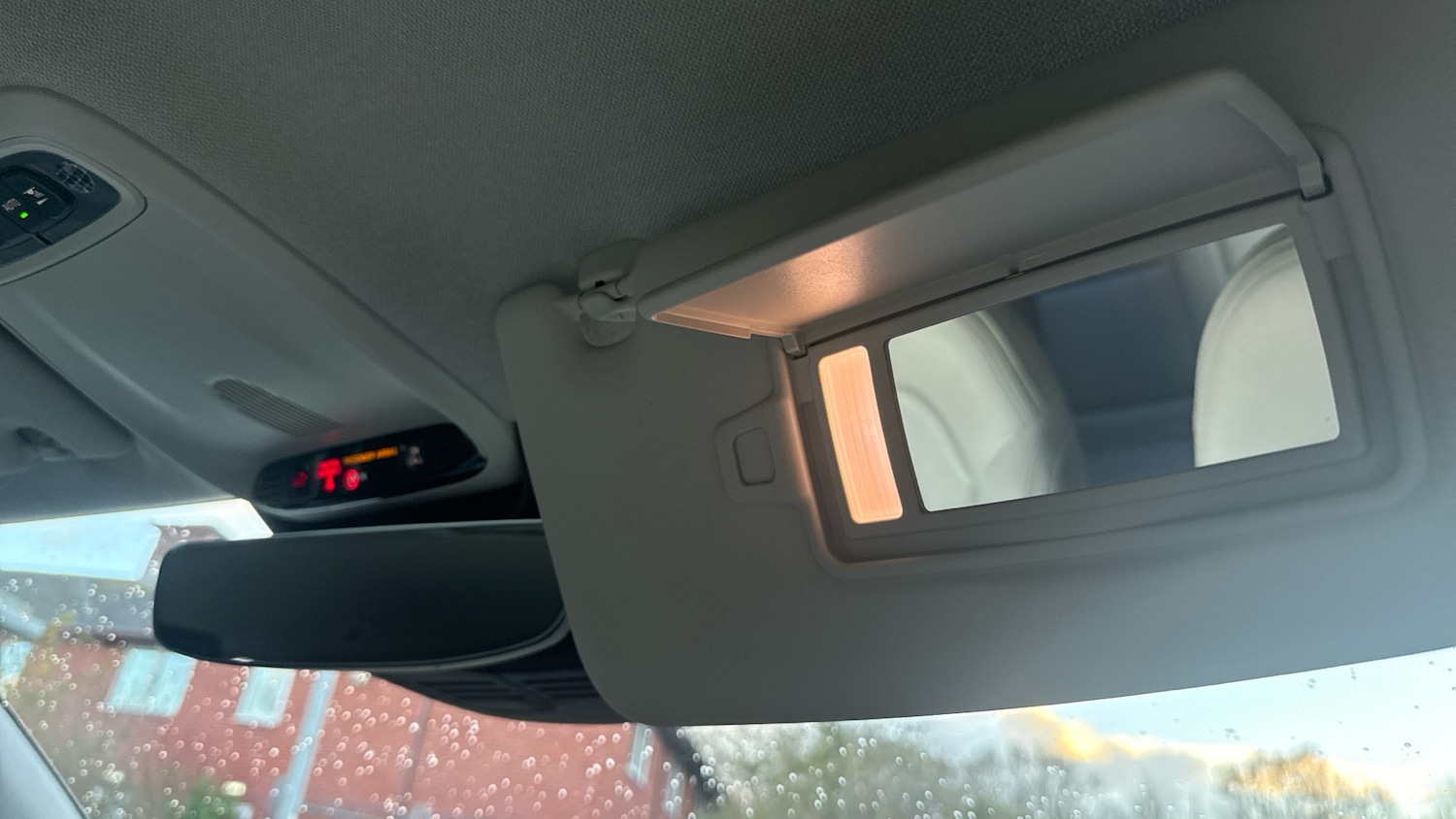 Used Volvo XC40 2020 for sale - 76653183: Photo 32