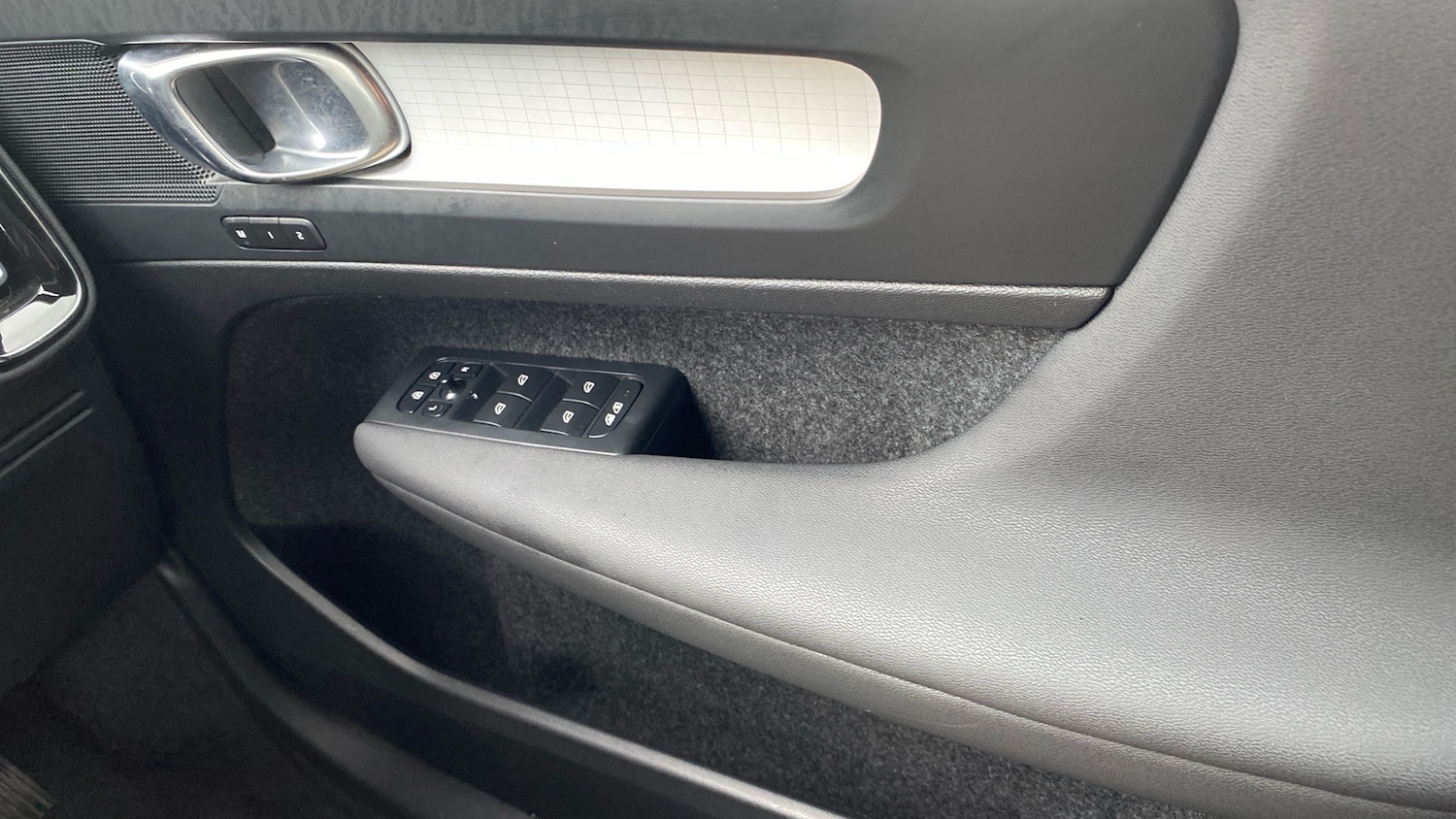 Used Volvo XC40 2023 for sale - 77283658: Photo 15