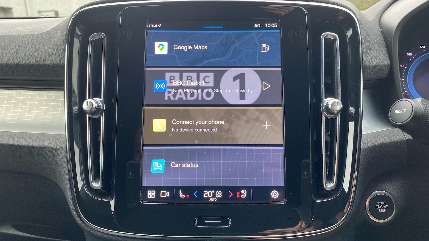 Used Volvo XC40 2023 for sale - 77283658: Photo 29