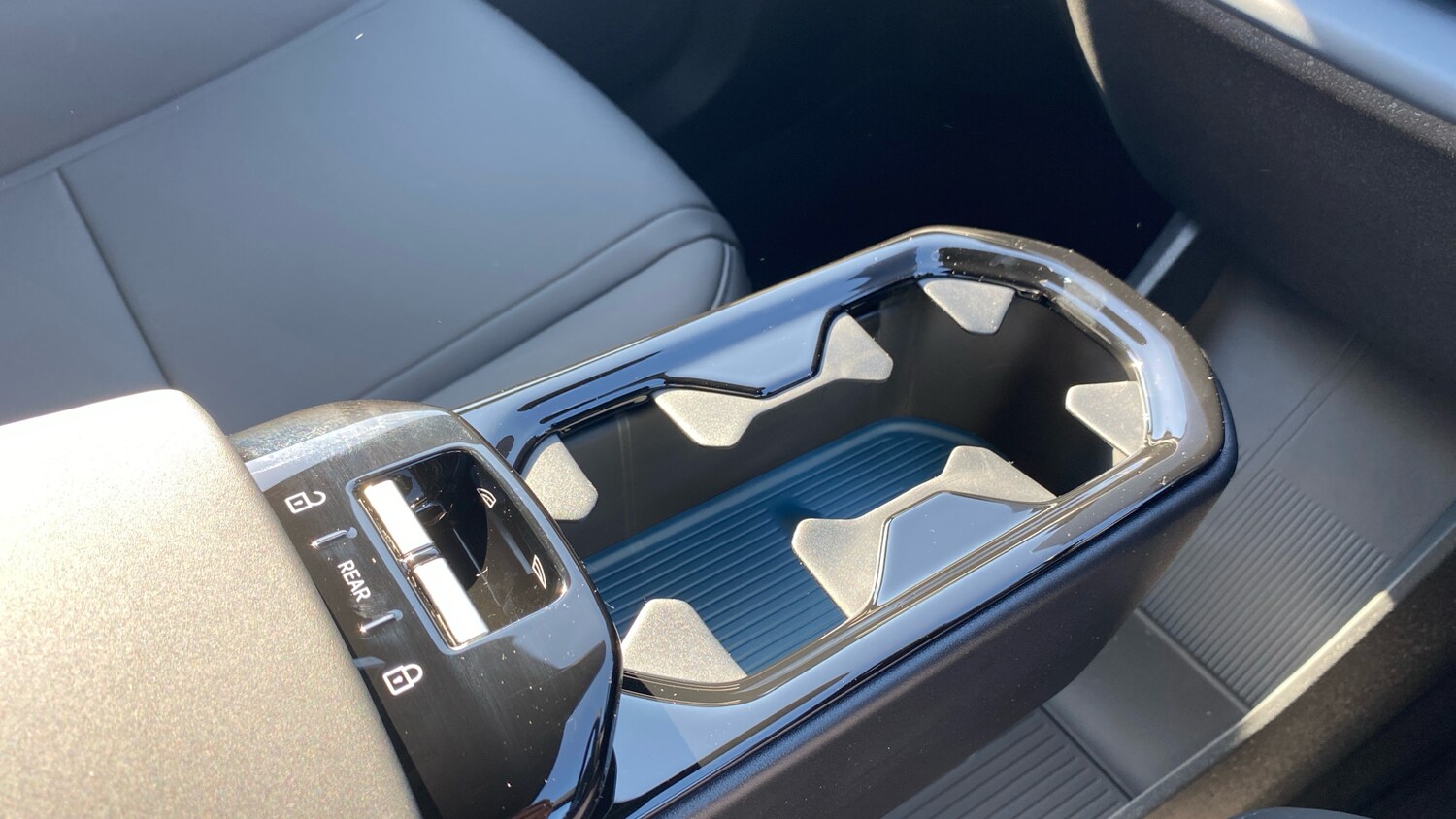 Used Volvo EX30 2025 for sale - 76653215: Photo 38