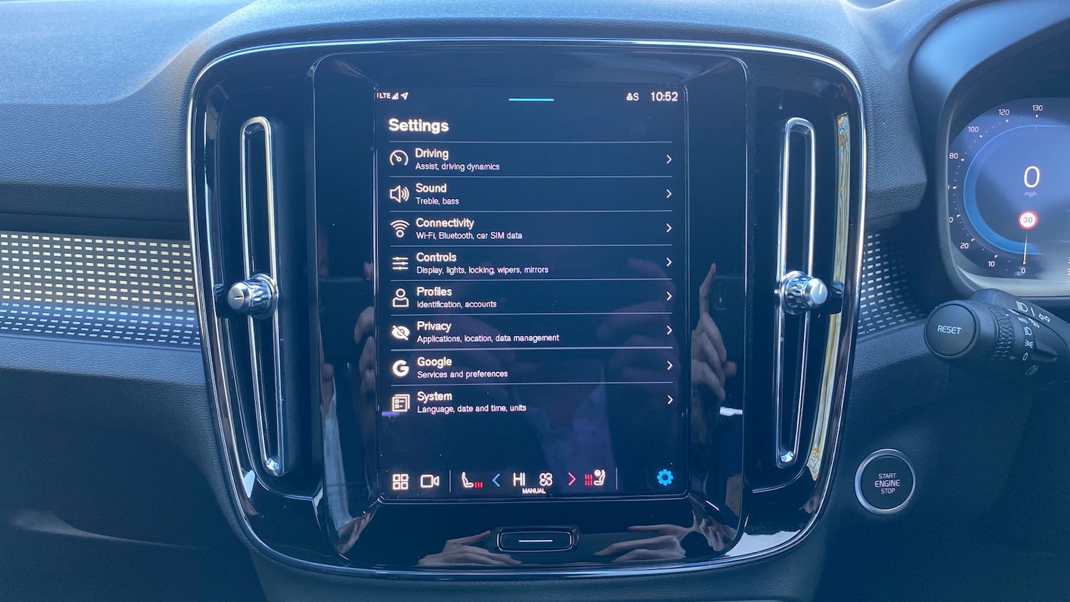 Used Volvo XC40 2024 for sale - 77201130: Photo 17