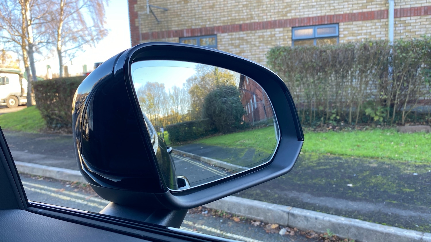 Used Volvo XC40 2024 for sale - 77201130: Photo 32