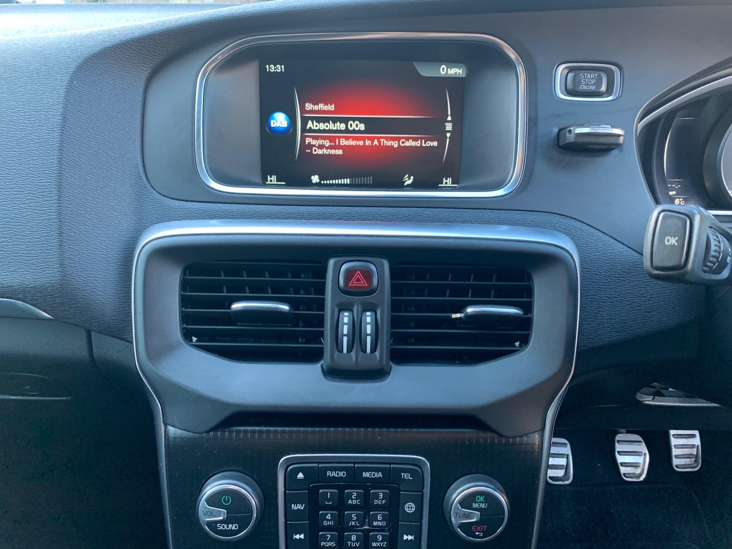 Used Volvo V40 2016 for sale - 76759291: Photo 35