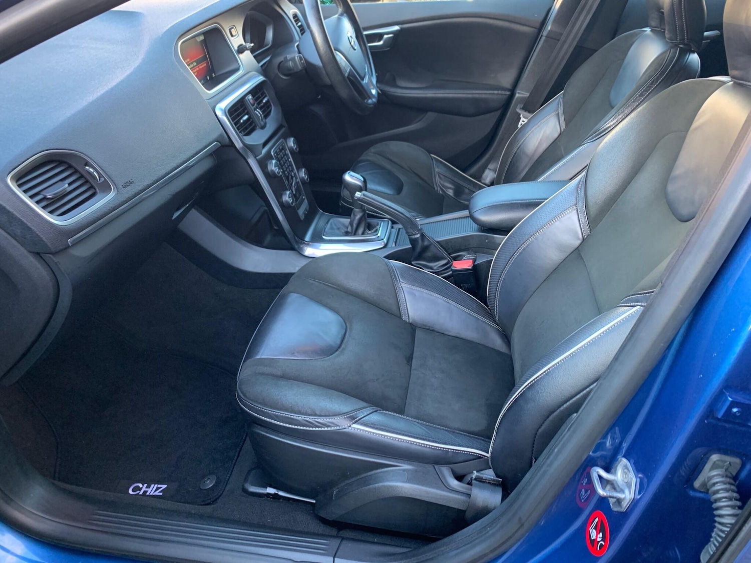 Used Volvo V40 2016 for sale - 76759291: Photo 43