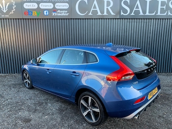 Used Volvo V40 2016 for sale - 76759291: Photo