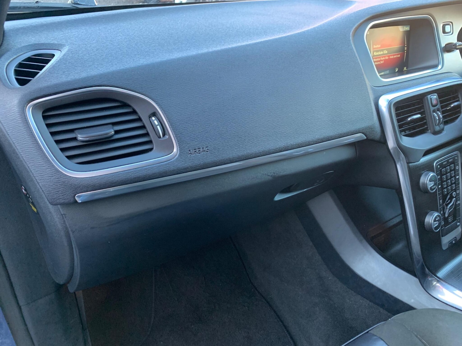 Used Volvo V40 2016 for sale - 76759291: Photo 55