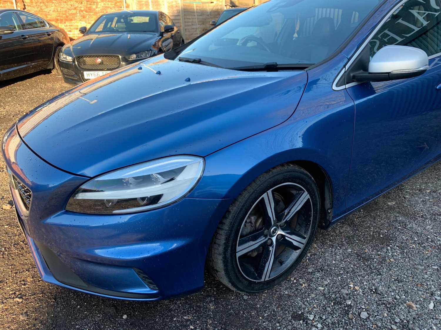 Used Volvo V40 2016 for sale - 76759291: Photo 8