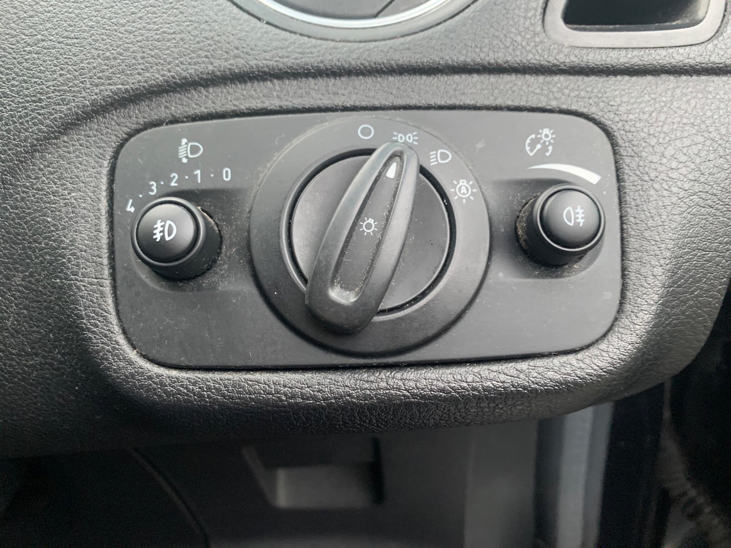 Used Ford Galaxy 2015 for sale - 77060421: Photo 25