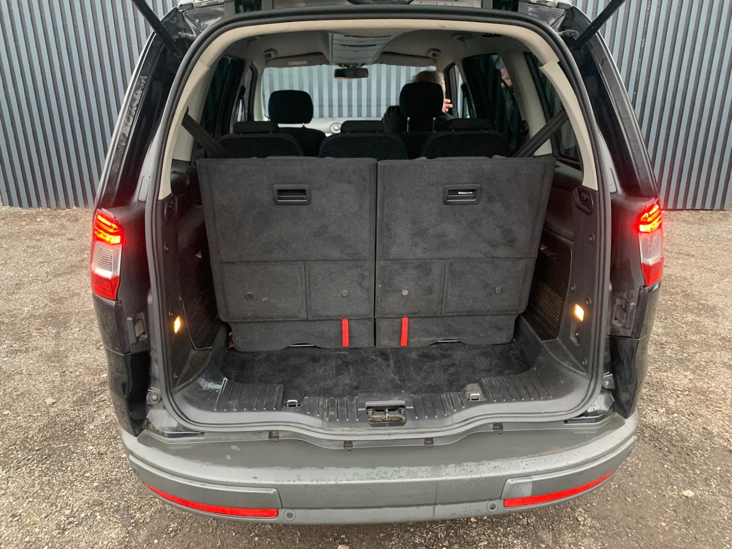 Used Ford Galaxy 2015 for sale - 77060421: Photo 38