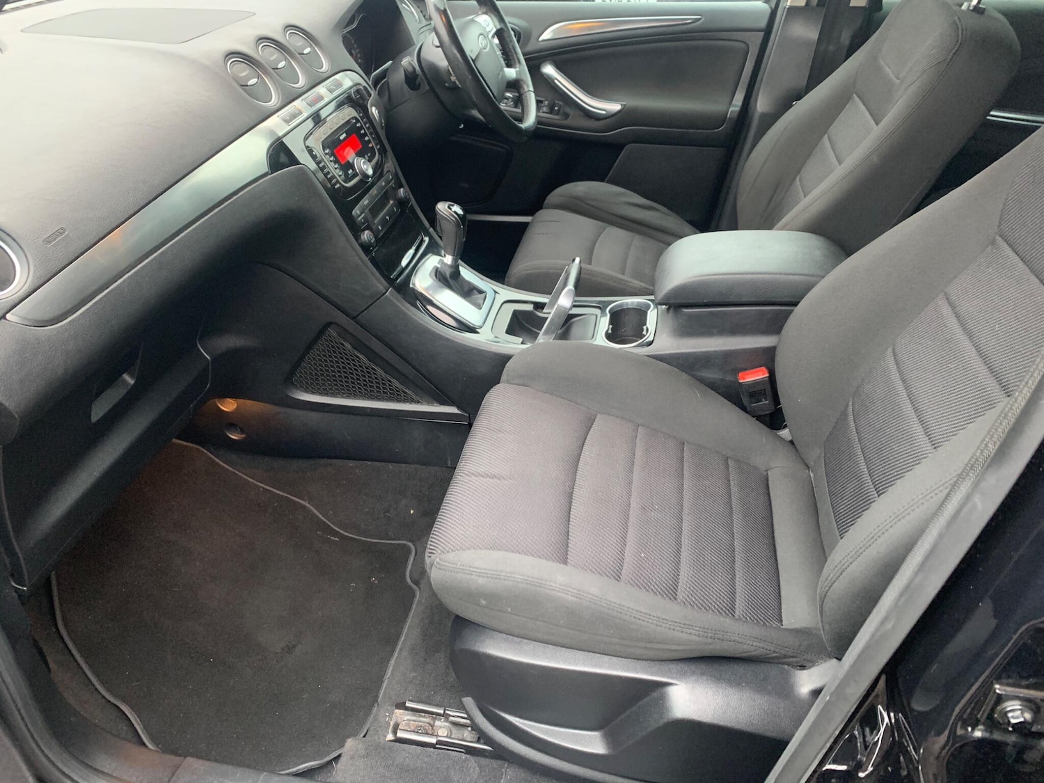 Used Ford Galaxy 2015 for sale - 77060421: Photo 39