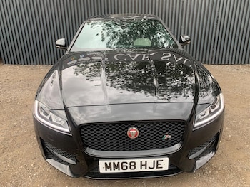 Used Jaguar XF 2019 for sale - 79475493: Photo