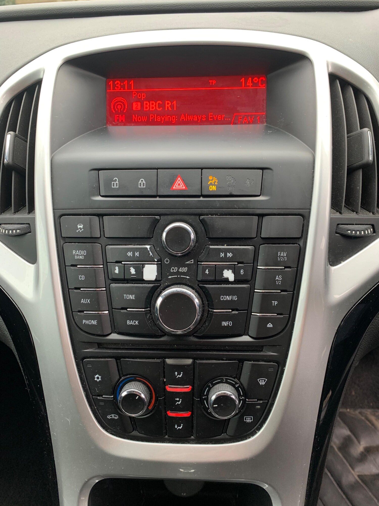 Used Vauxhall Astra 2012 for sale - 77709749: Photo 30