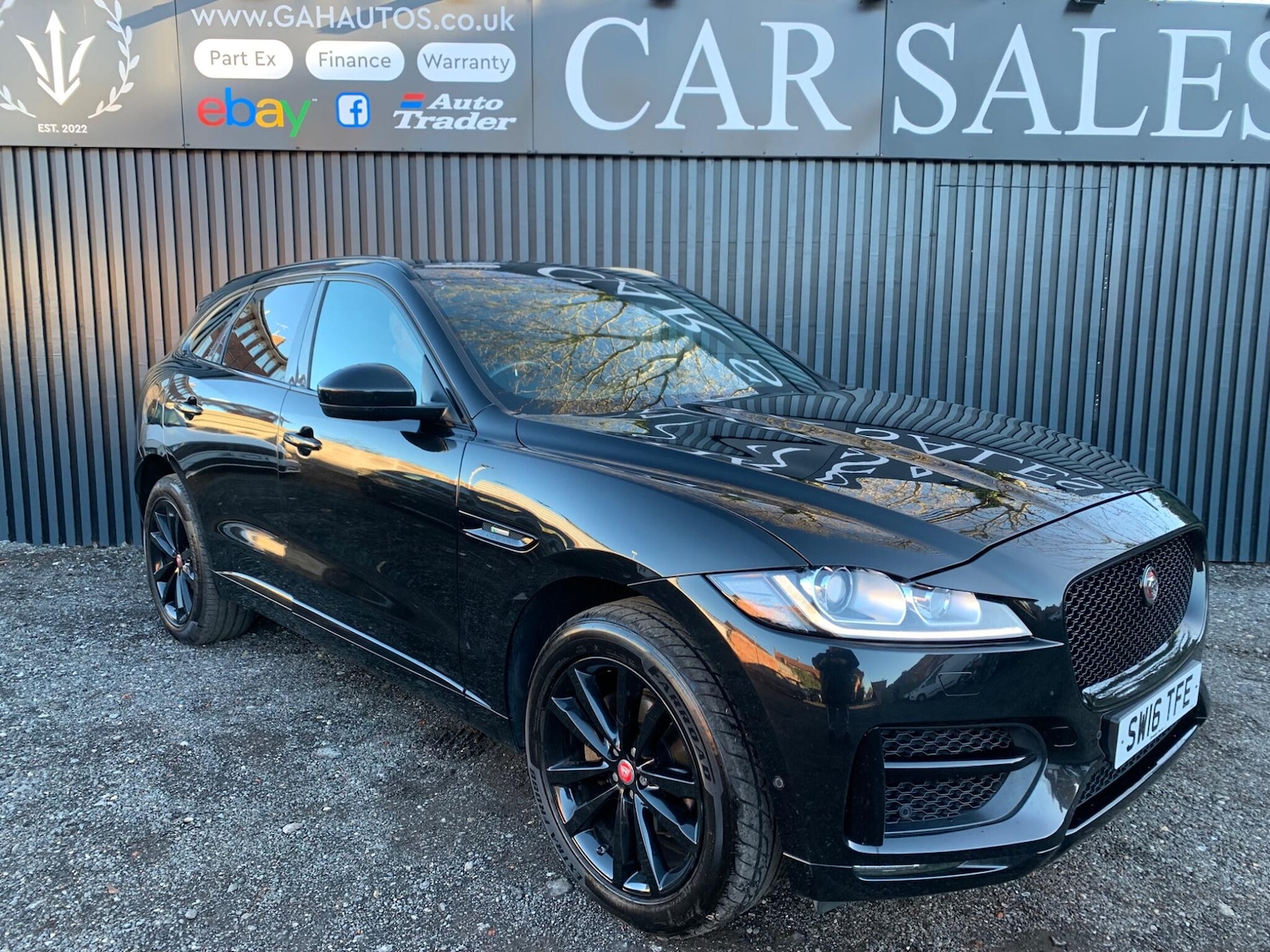Used Jaguar F-Pace 2016 for sale - 76759717: Photo 1