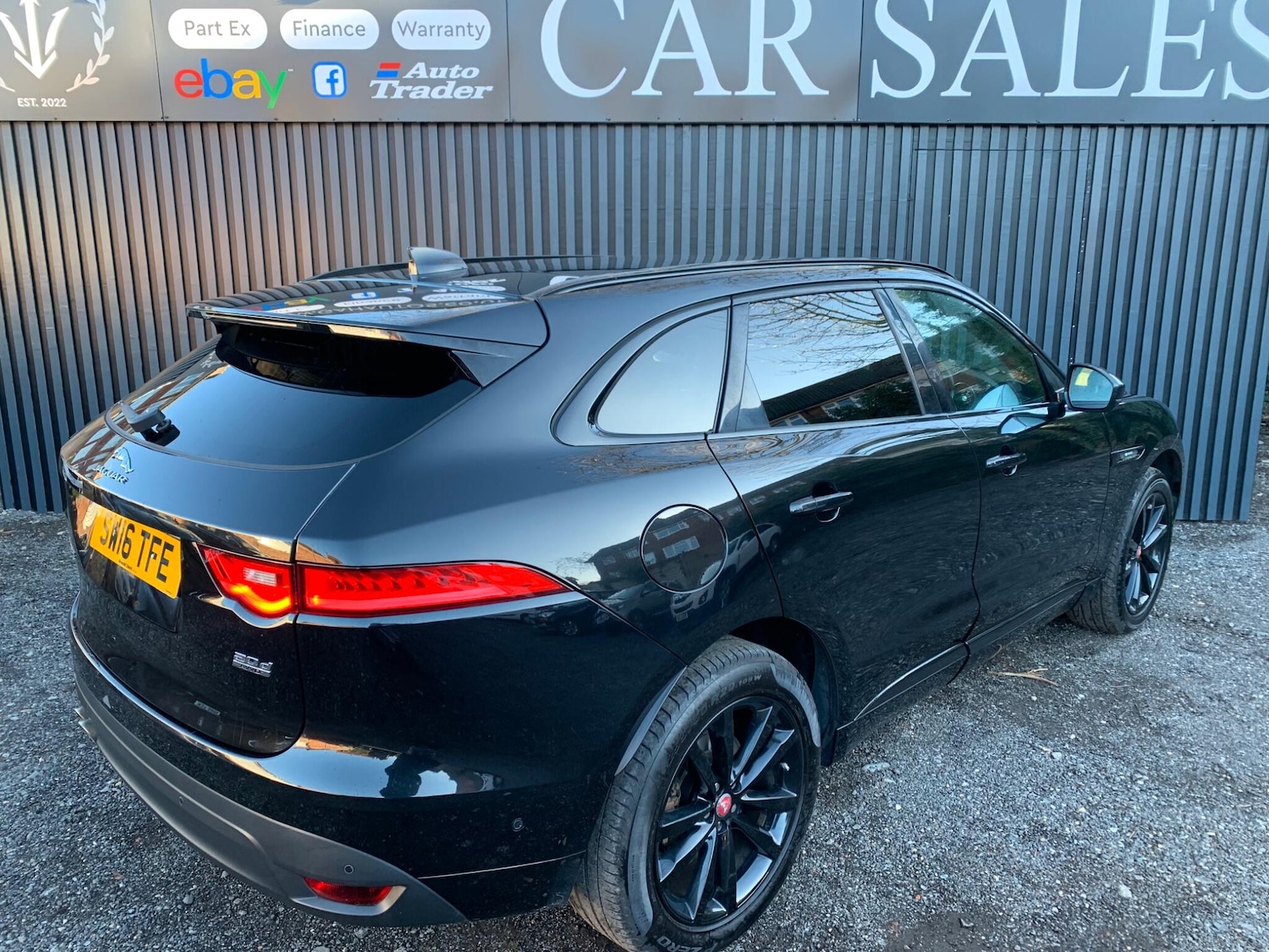 Used Jaguar F-Pace 2016 for sale - 76759717: Photo 12