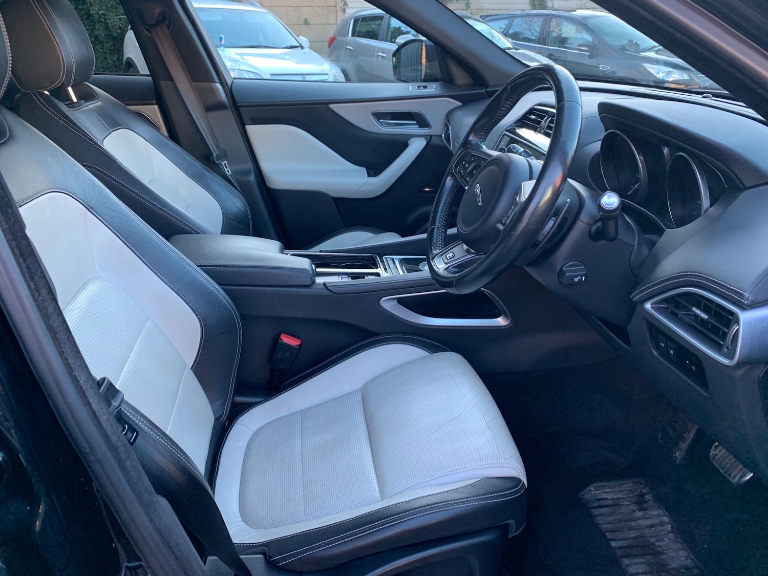 Used Jaguar F-Pace 2016 for sale - 76759717: Photo 14